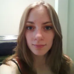Sarah-Smith-Headshot_Square.png
