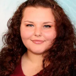 Shawna Headshot.JPG